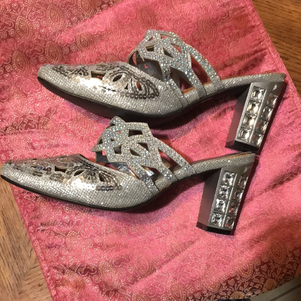 Size 7 Silver Sequin Heels